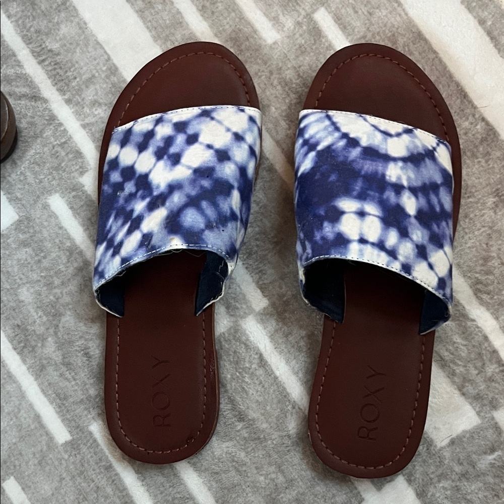Roxy Women's Navy Tie-Dye Sandals